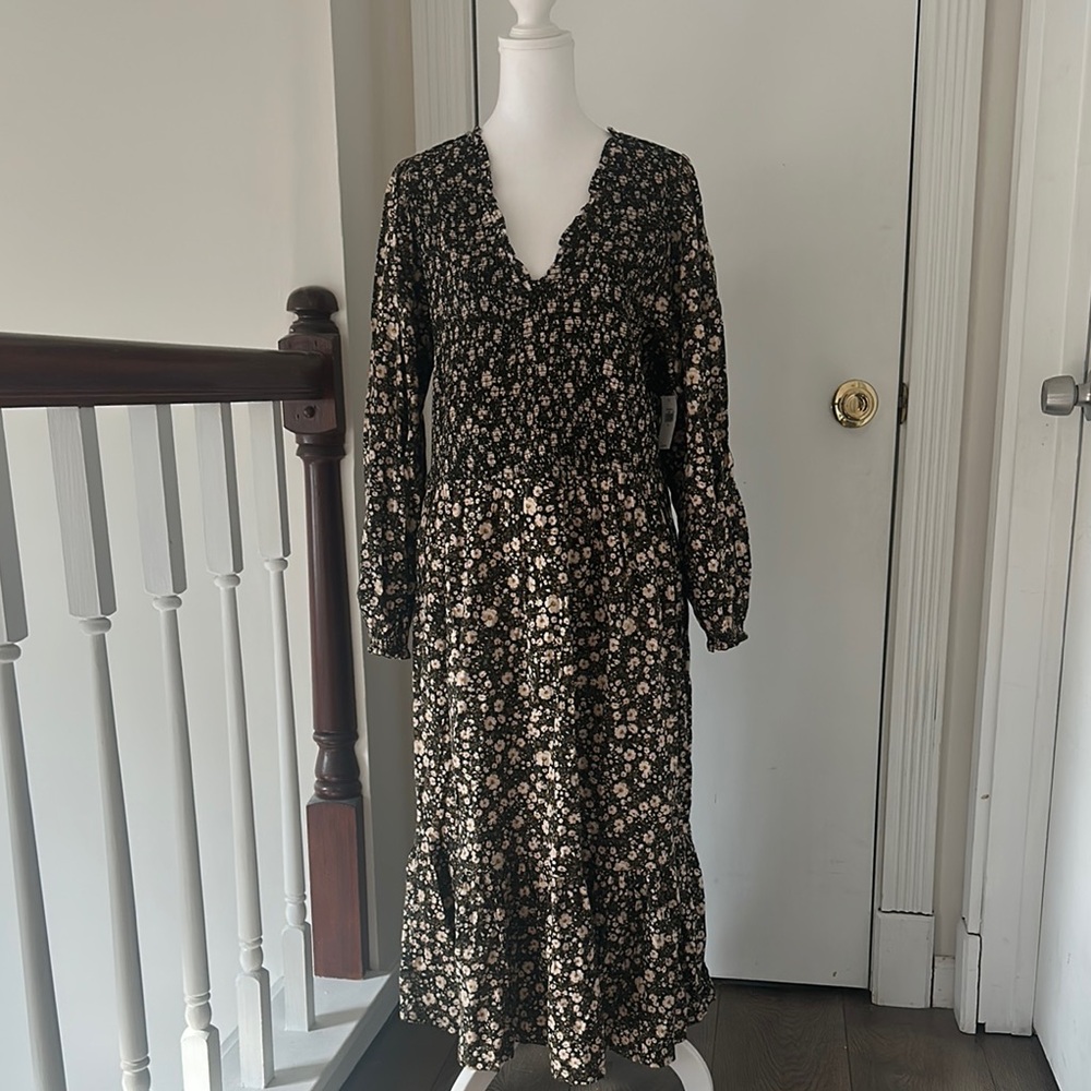 Old Navy Black and Brown V-Neck Bishop Sleeve Sundress